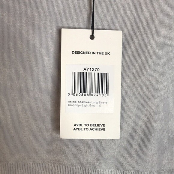 Aybl ladies athletic seamless light gray long sleeve crop top size small - Picture 5 of 8